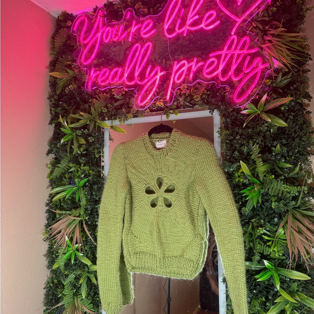 Lirika Matoshi Green Hand Knit Flower Keyhole Sweater